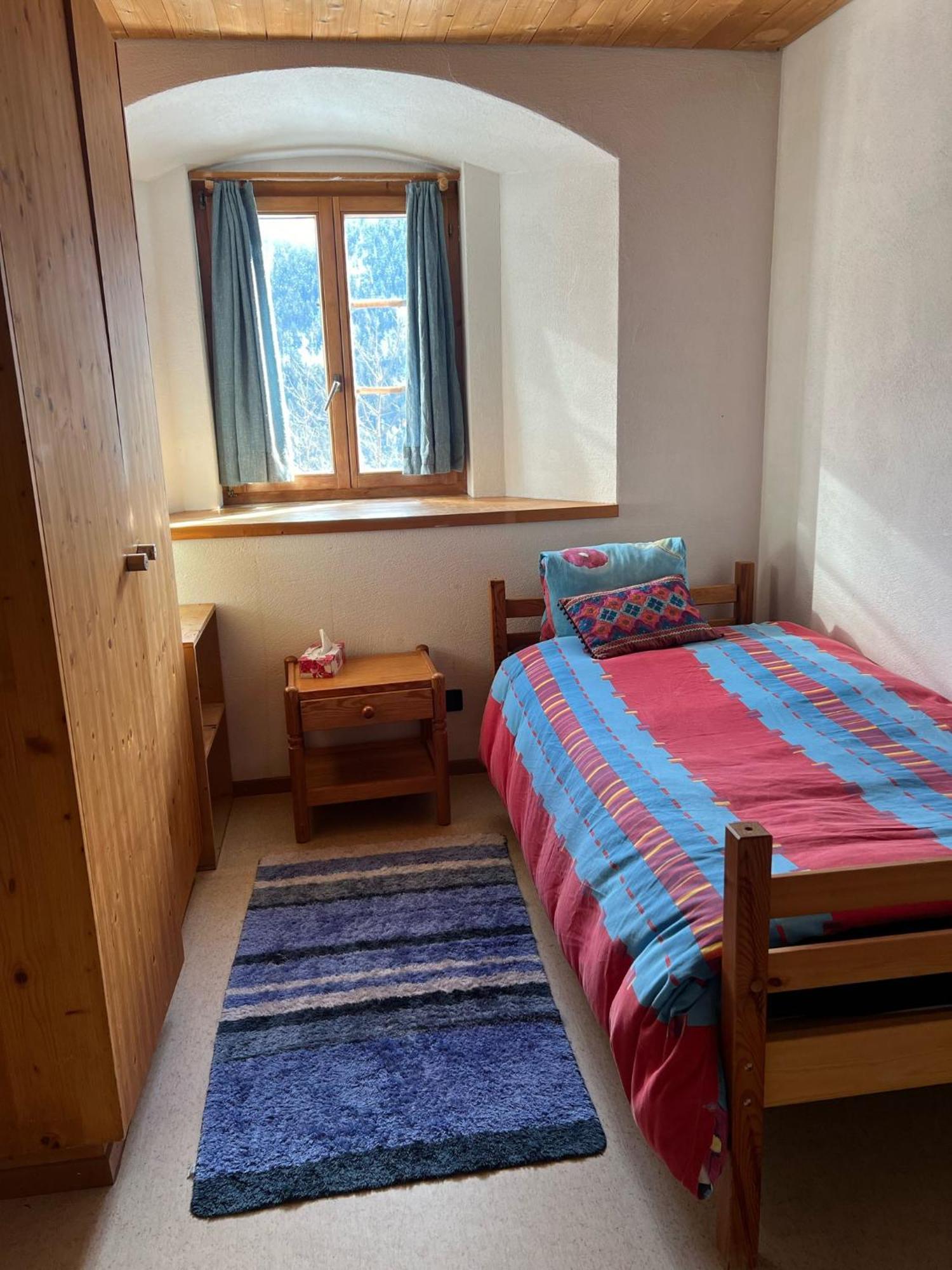Chasa Crusch Hotell Sent Exteriör bild